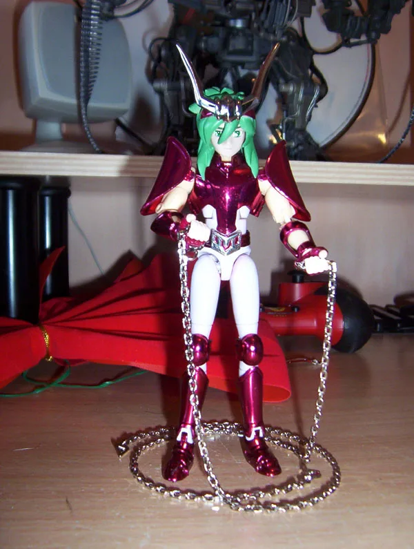Figurine Myth Cloth 1